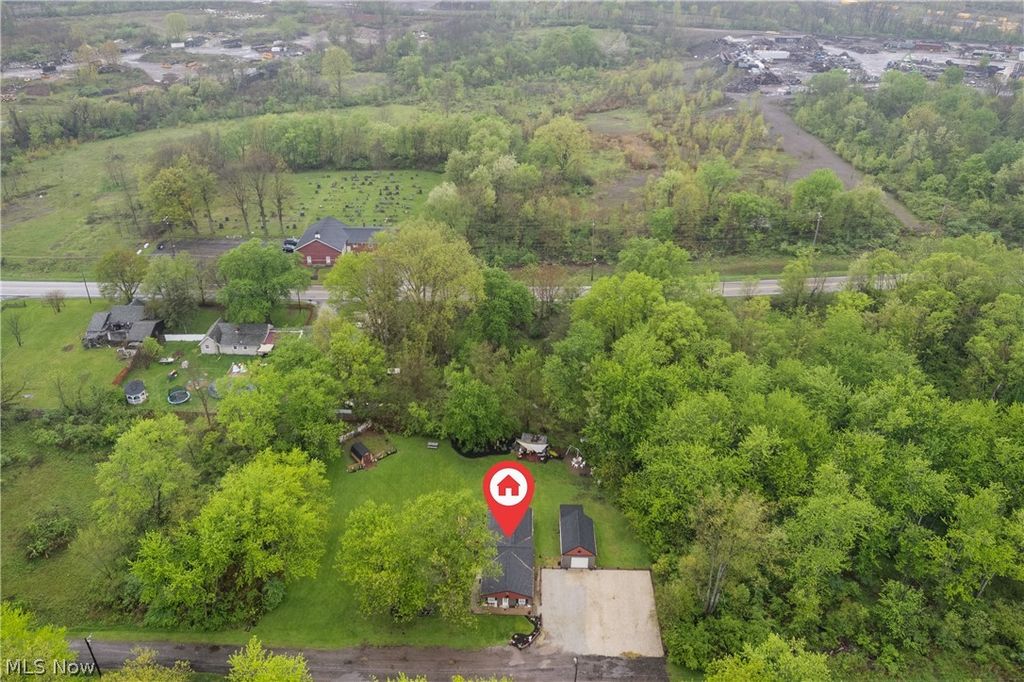 Photo of 1057 Tremont Avenue NE, East Canton, OH 44730 (MLS # 5203236)