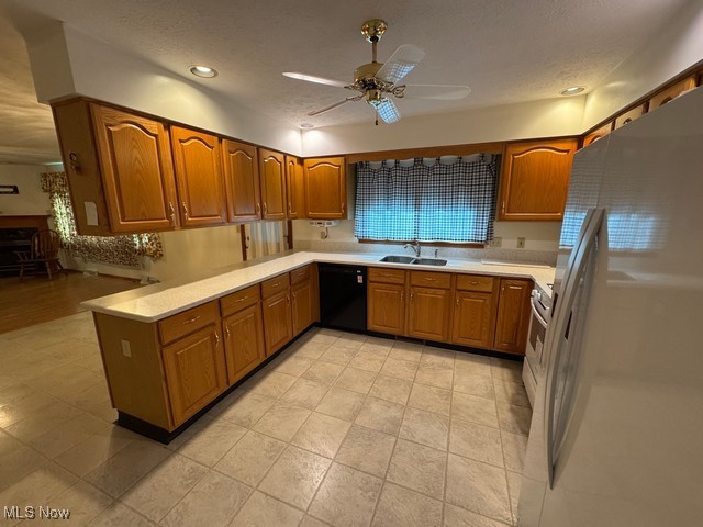 5240 Sabrina Lane, Warren, Ohio image 3