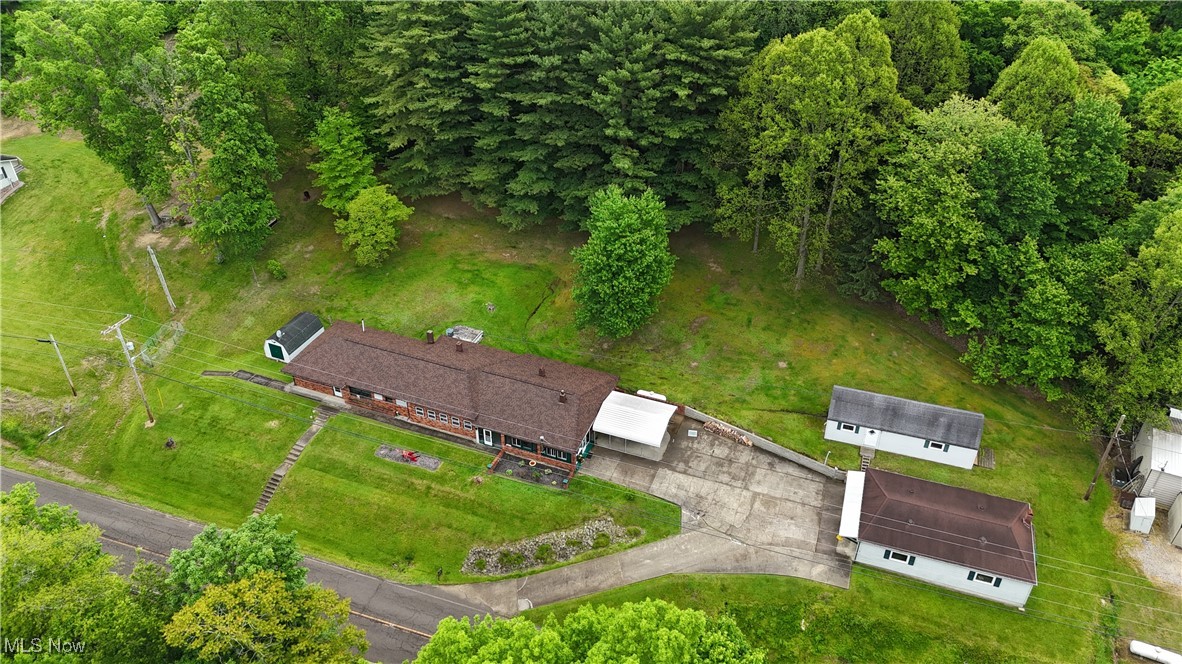 20022 County Road 6, Coshocton, Ohio image 3