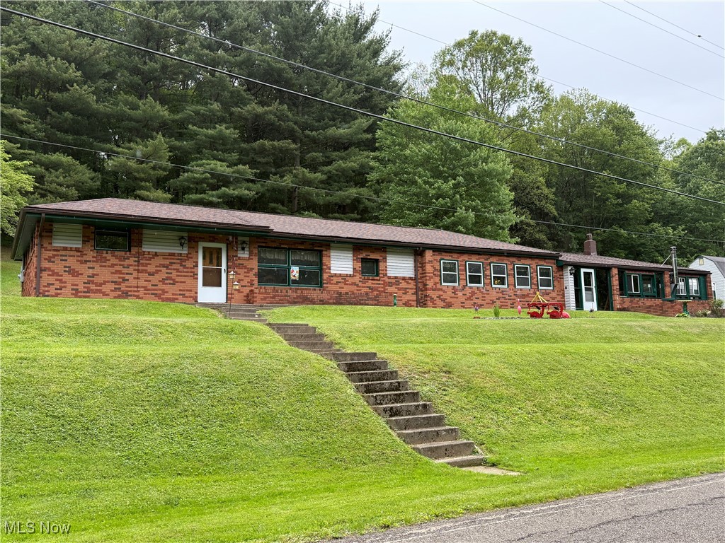 20022 County Road 6, Coshocton, Ohio image 1
