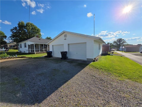 Tiny photo for 415 Winton Avenue, Zanesville, OH 43701 (MLS # 5221350)