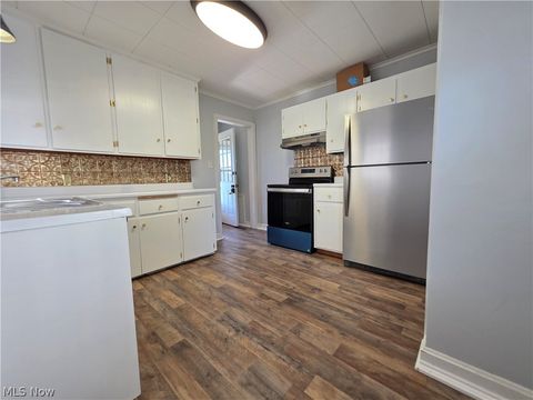 Tiny photo for 415 Winton Avenue, Zanesville, OH 43701 (MLS # 5221350)