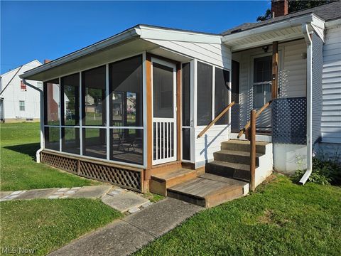 Tiny photo for 415 Winton Avenue, Zanesville, OH 43701 (MLS # 5221350)