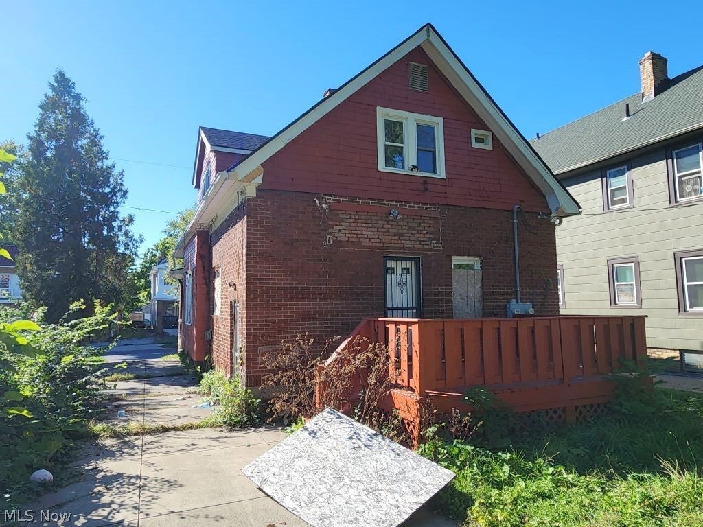 3359 E 145th Street