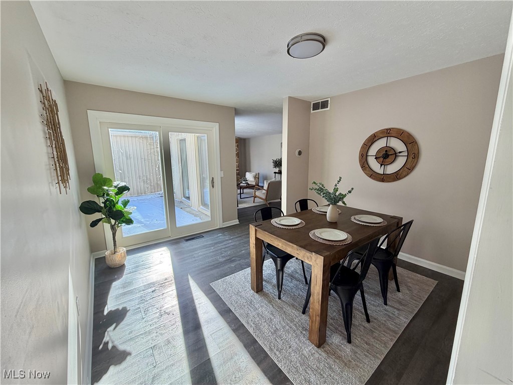 Idlewood South Condo 06 - Residential