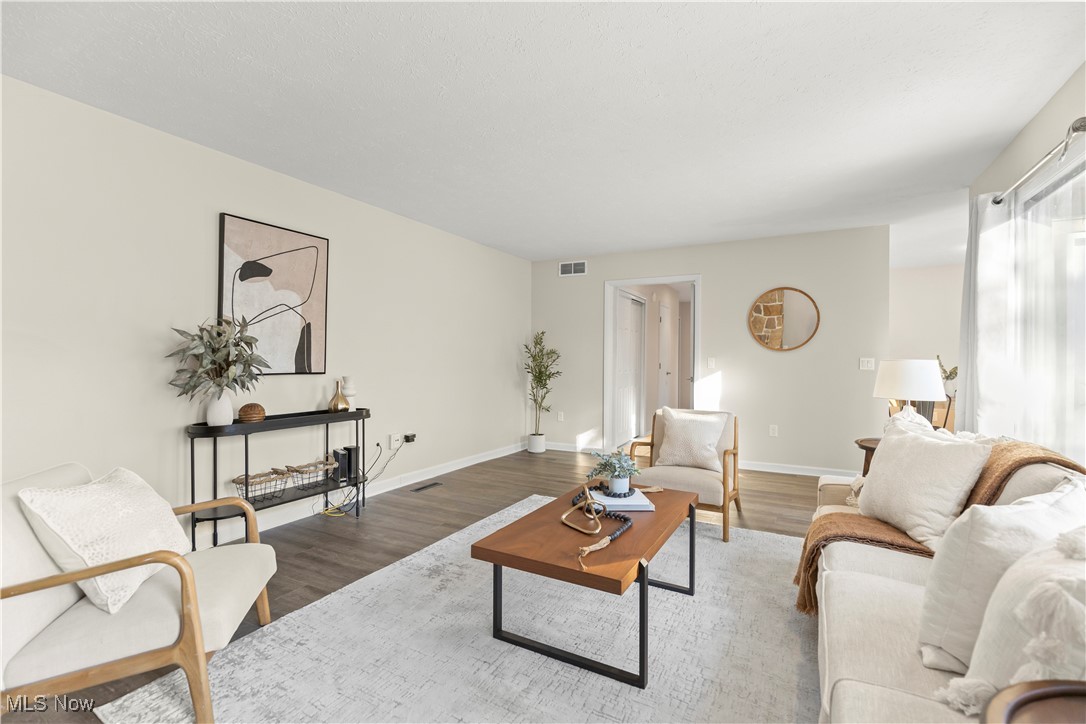 Idlewood South Condo 06 - Residential