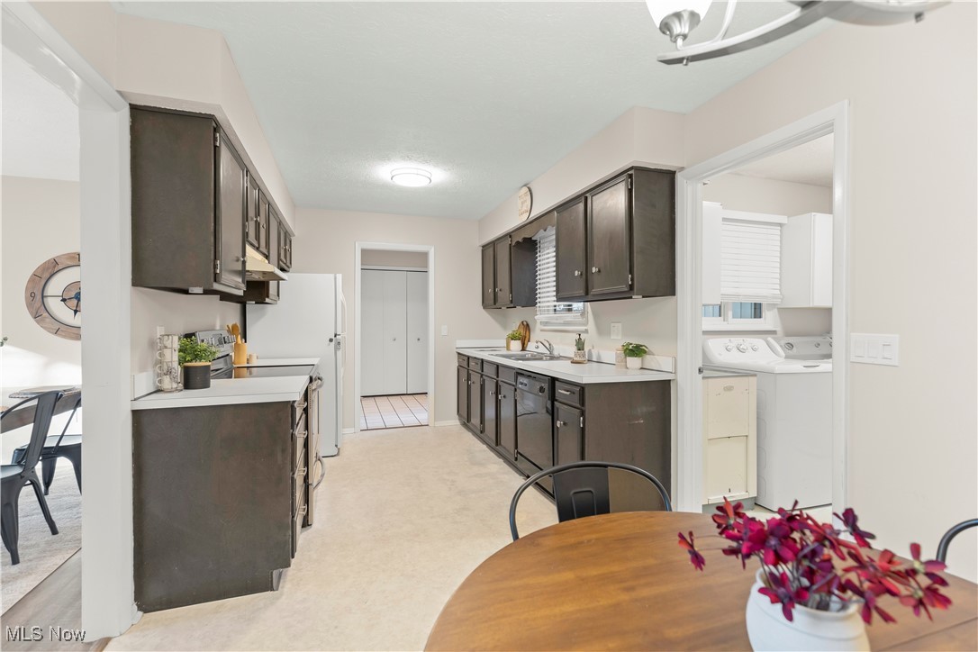 Idlewood South Condo 06 - Residential