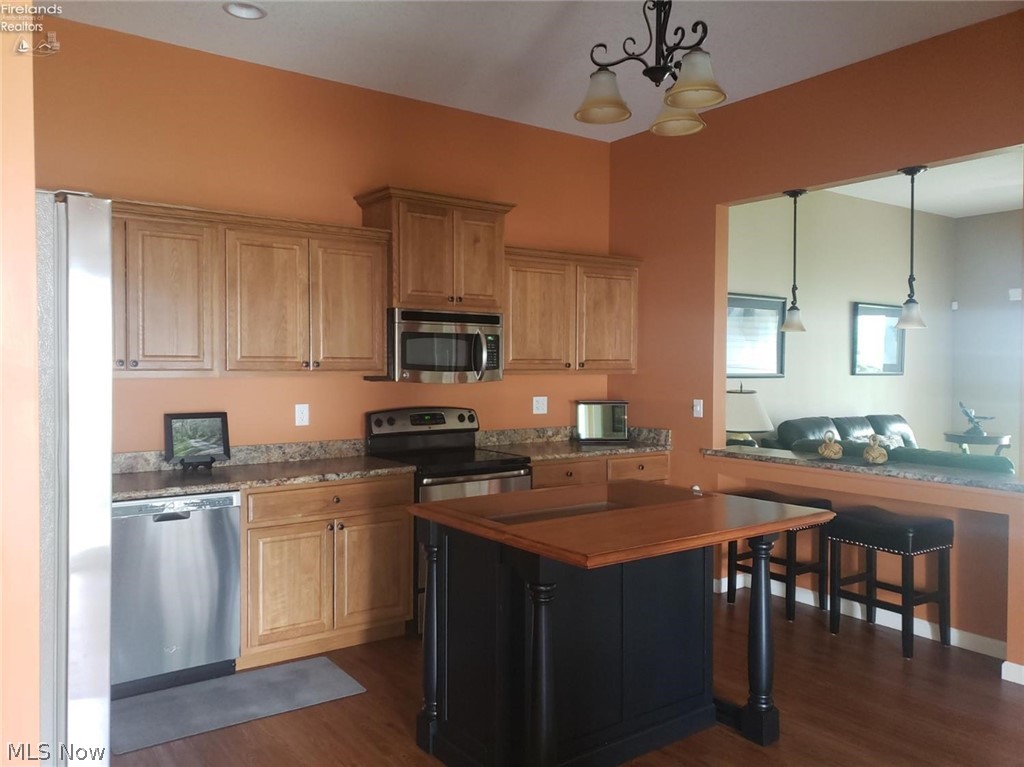 Grassland Circle 2 Meadows Con - Residential