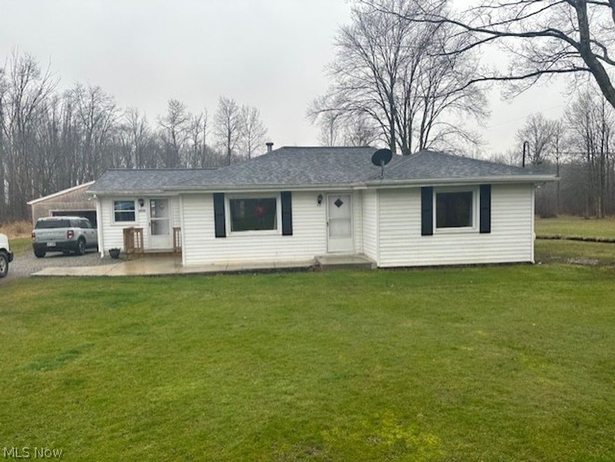 What a beautiful home this is, located in Hubbard Township. Gorgeous single family home with two bedrooms and a third room which can also be used as a bedroom/office/bonus room. The third room has no closet which is why it is not technically considered a bedroom. All 1 floor including the washer and dryer. Conveniently located just up the street from the expressway. Well water and septic sewer regularly maintained and inspected by owner. Home features a large kitchen with stove, fridge, dishwasher and stackable washer and dryer. Will give the feels of a brand new home for the perfect tenant. Large front and back yard. Huge 2 car garage, recently rebuilt. Newer carpet/flooring throughout. Huge sliding glass door which allows for extra natural sunlight. Full shower/tub combo in the bathroom. Will not last long at this price and in this area. Apply now to be considered.