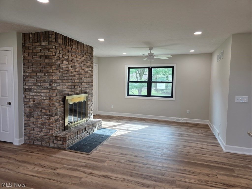 Photo of 44129 Columbiana Waterford Road, Columbiana, OH 44408 (MLS # 5198375)