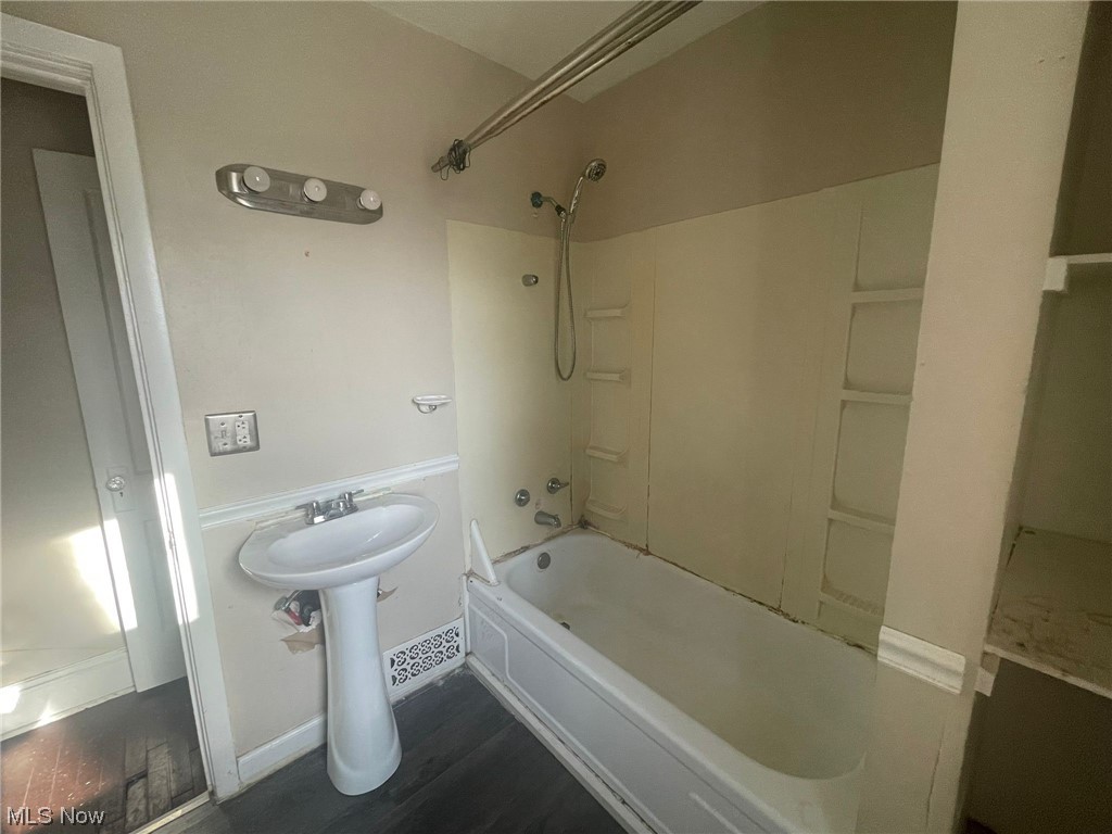 Garfield Blvd - Residential