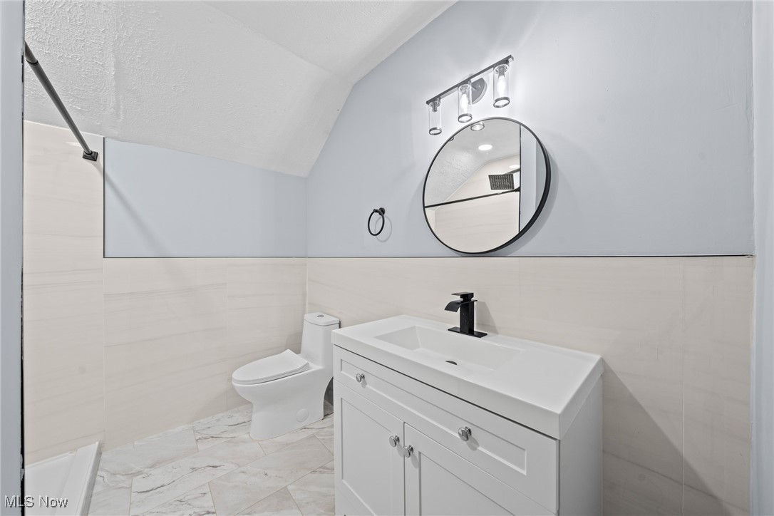 Cleveland, Ohio 44113, United States, 2 Bedrooms Bedrooms, ,1 BathroomBathrooms,Residential,Active,169130