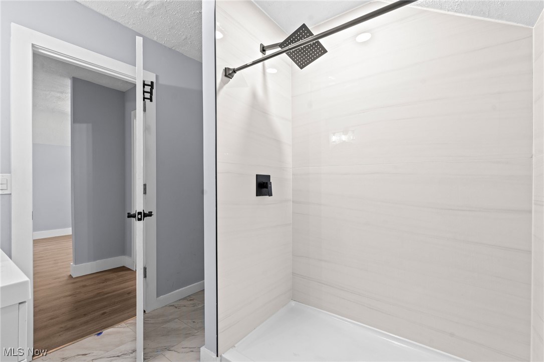 Cleveland, Ohio 44113, United States, 2 Bedrooms Bedrooms, ,1 BathroomBathrooms,Residential,Active,169130