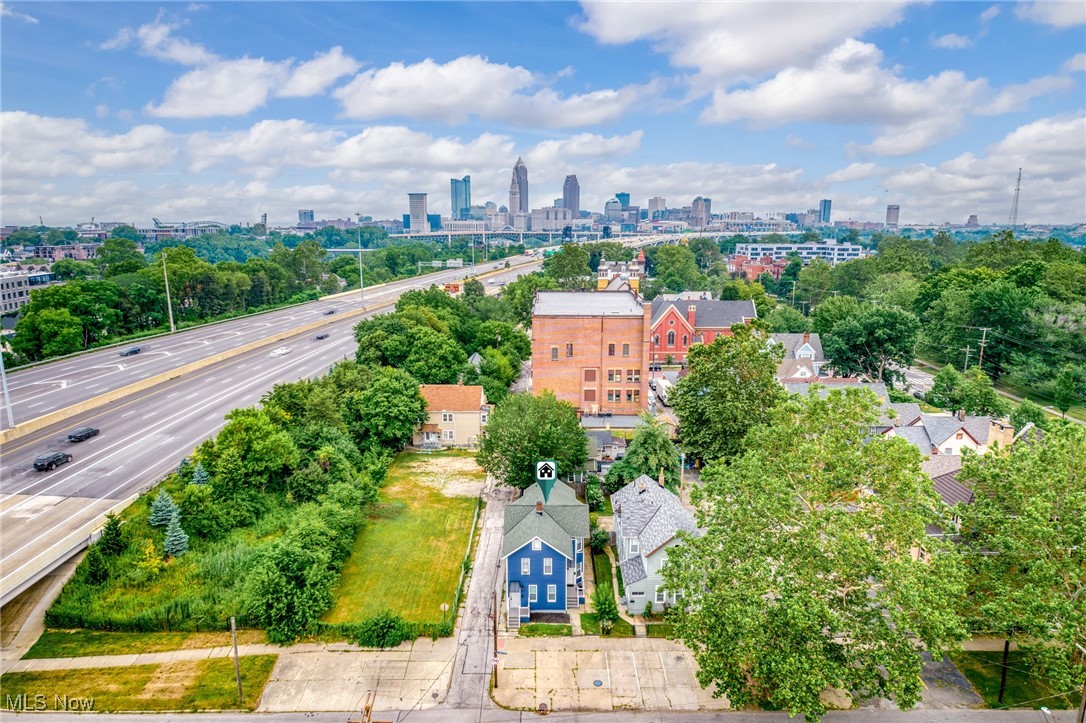 Cleveland, Ohio 44113, United States, 2 Bedrooms Bedrooms, ,1 BathroomBathrooms,Residential,Active,169130