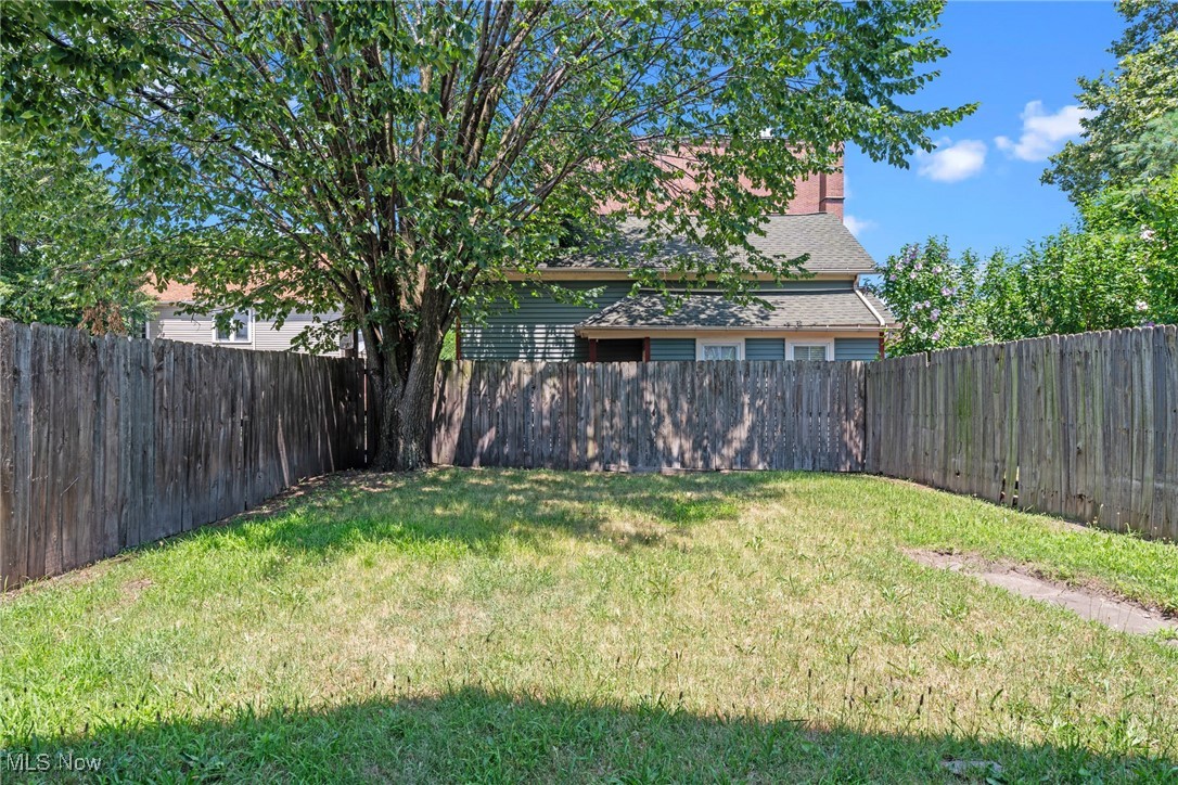 Cleveland, Ohio 44113, United States, 2 Bedrooms Bedrooms, ,1 BathroomBathrooms,Residential,Active,169130