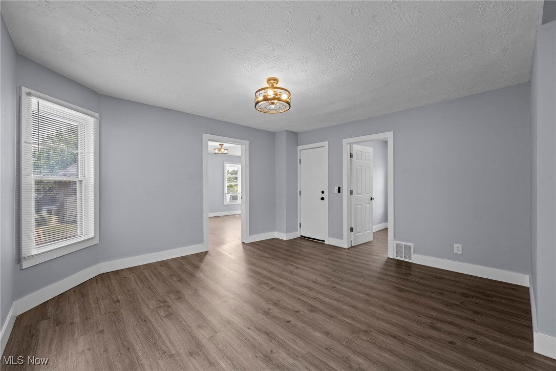 Cleveland, Ohio 44113, United States, 2 Bedrooms Bedrooms, ,1 BathroomBathrooms,Residential,Active,169130