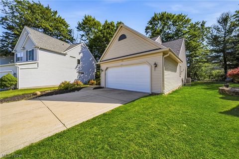 Tiny photo for 116 Woodbridge Crossing Xing, Chardon, OH 44024 (MLS # 5222033)