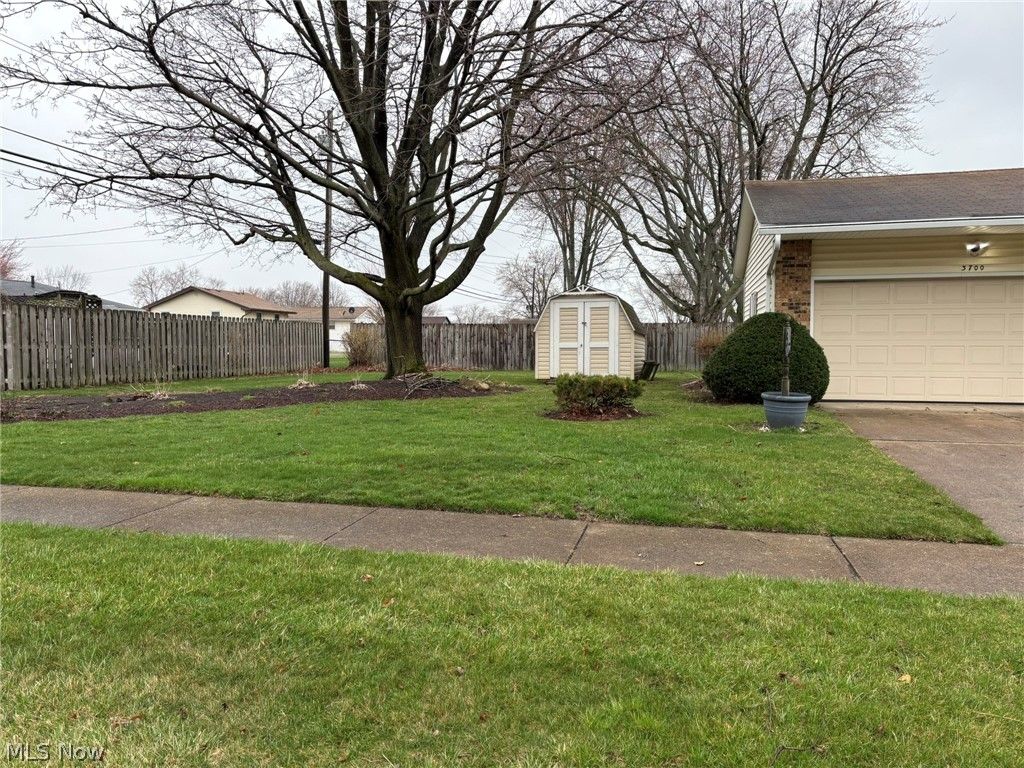 Photo of 3700 Marshall Avenue, Lorain, OH 44053 (MLS # 5193423)