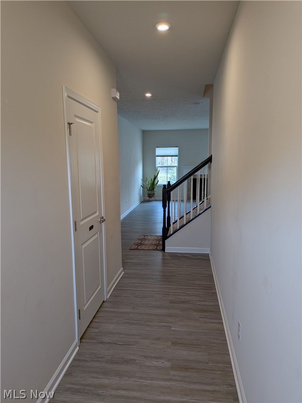 Photo of 3306 Jackson Park Drive NW, Massillon, OH 44646 (MLS # 5193498)