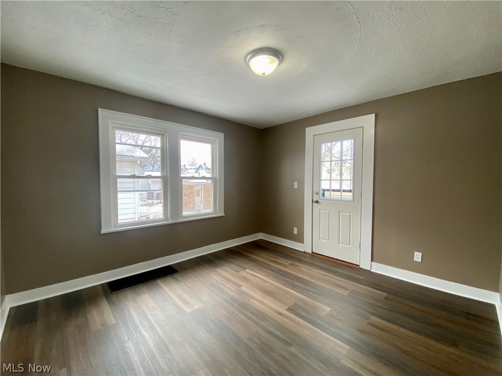 Dye & Allen - Residential Lease