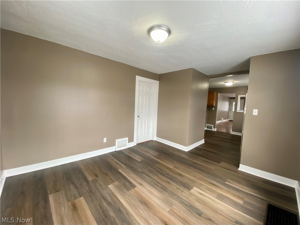 Dye & Allen - Residential Lease