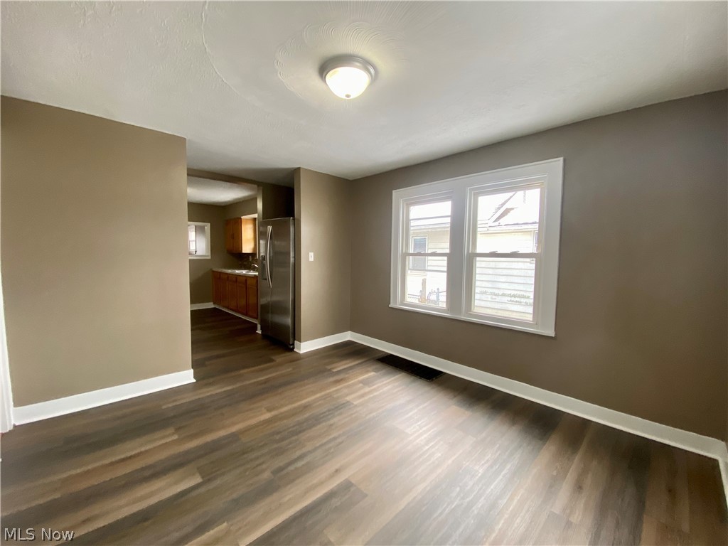 Dye & Allen - Residential Lease