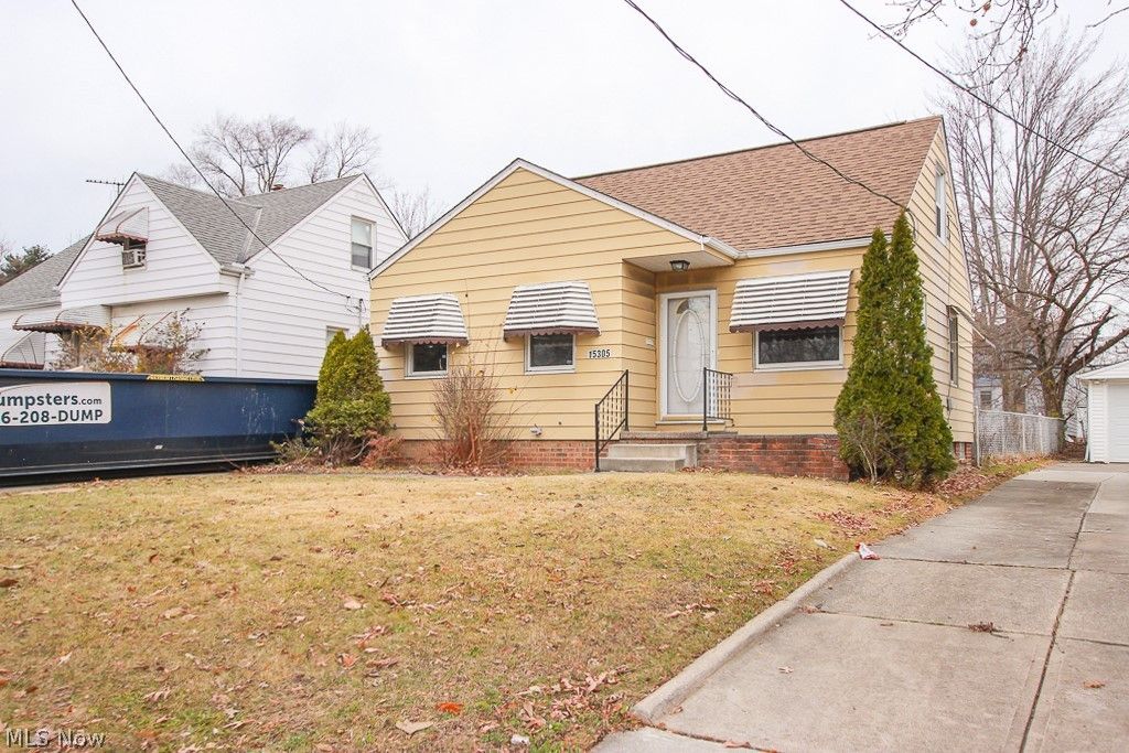 Photo of 15305 Rockside Road, Maple Heights, OH 44137 (MLS # 5191531)