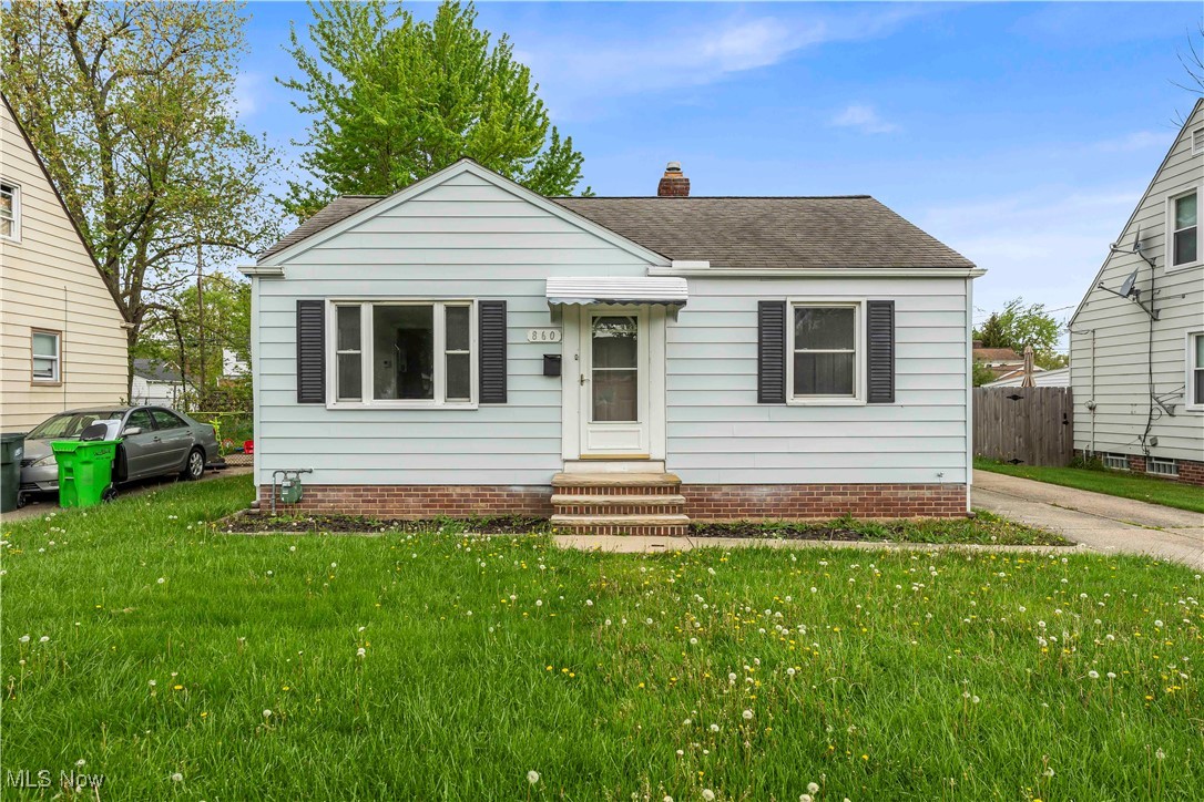 860 E 260th Street, Euclid, Ohio image 1