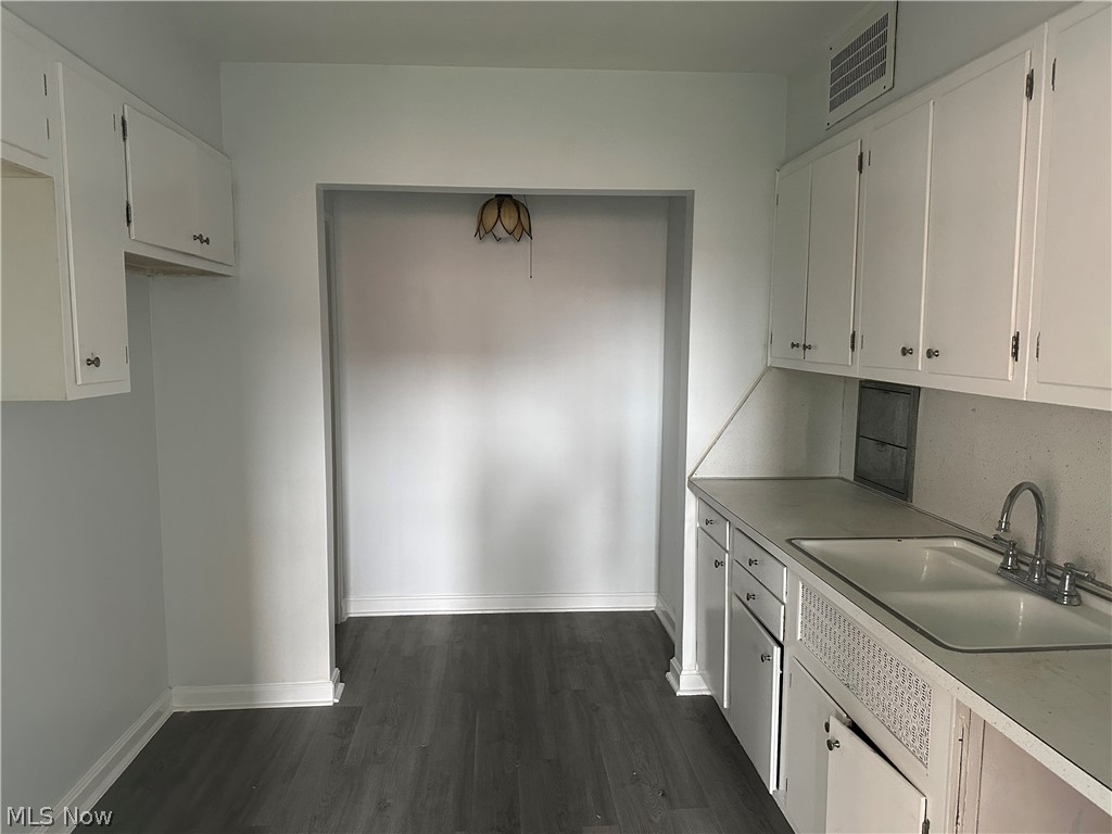 South Park Manor Condo - Residential