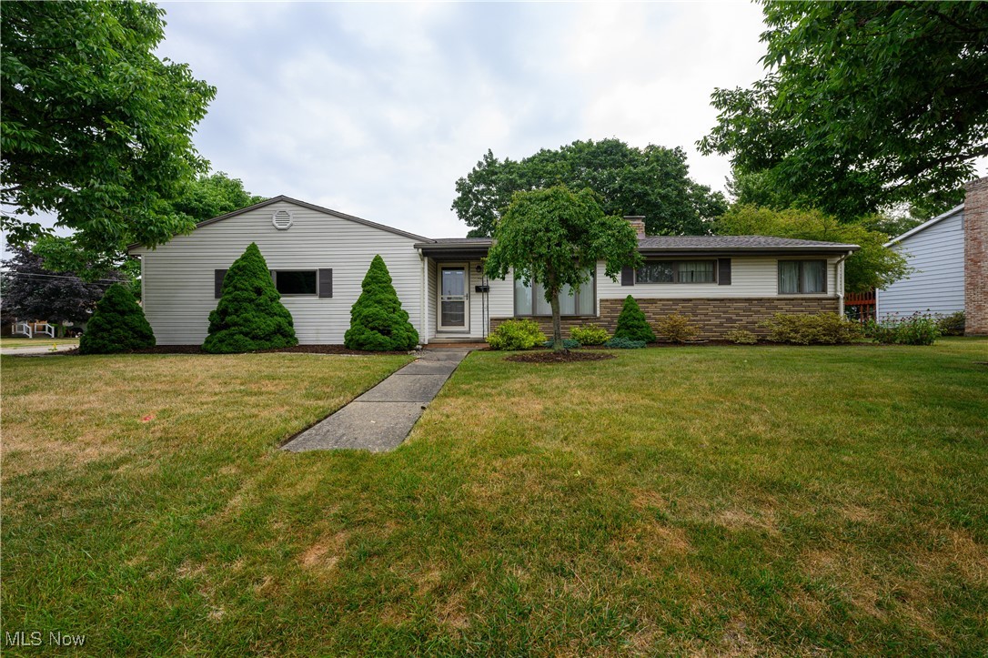 What a wonderful place to call home. This darling 3 bed 2 bath ranch home is perfect in many ways and so light and bright on the inside.
The owners have kept up with the maintenance of this home and added some wonderful new features. The extra large laundry is all
new and now located on the first floor. The first floor full bath is completely new and has full ADA features.
This home has not one but to wood burning fireplaces, one located in the first floor family room and another in the lower level.
The lower level adds some great space to make it whatever you wish.
Please ask your agent for the list of upgrades. Home being sold "as is."
