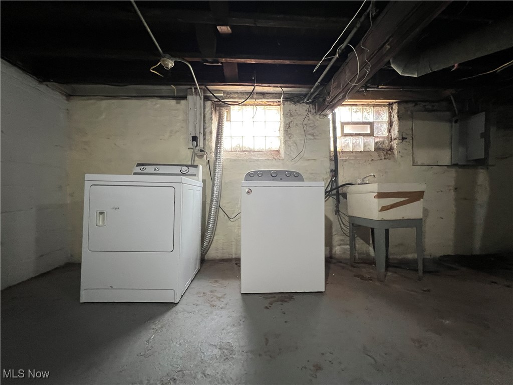 Sommers & Wintertons - Residential Income