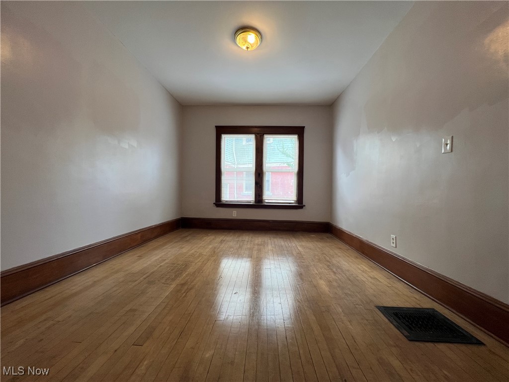 Sommers & Wintertons - Residential Income