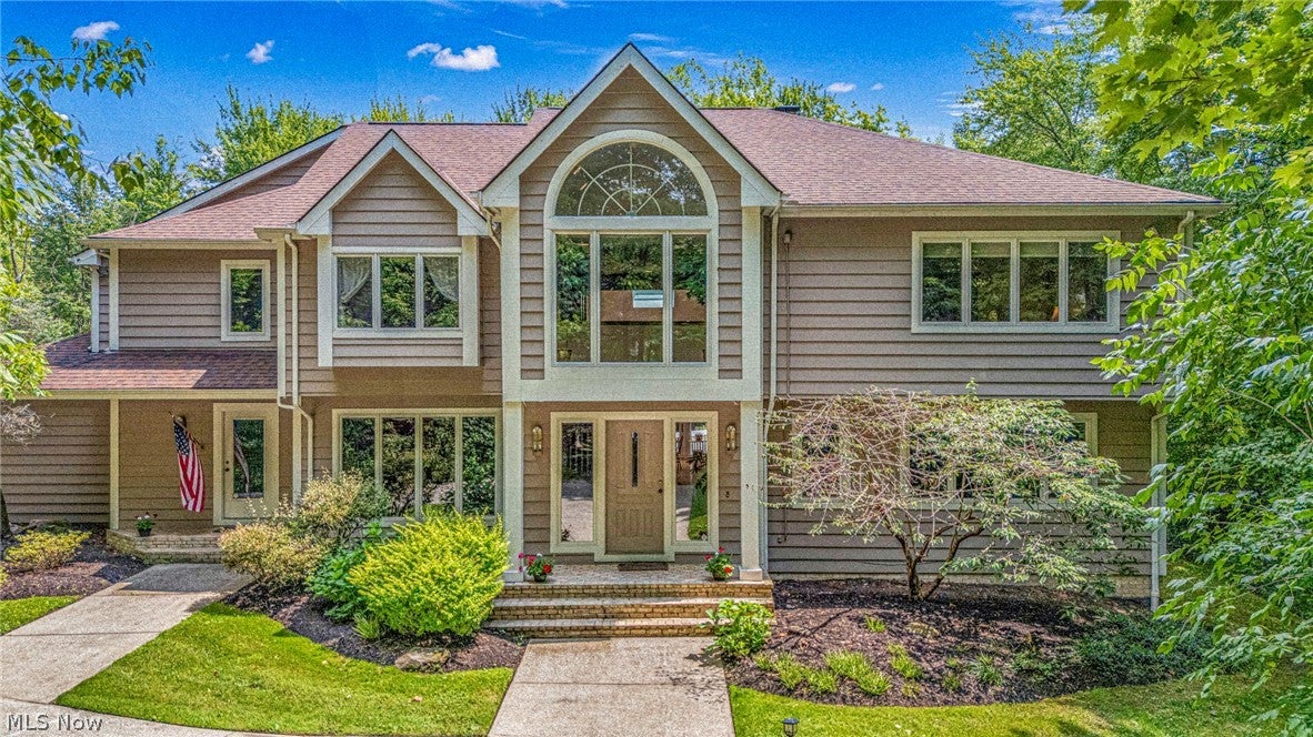 150 Sterncrest Drive