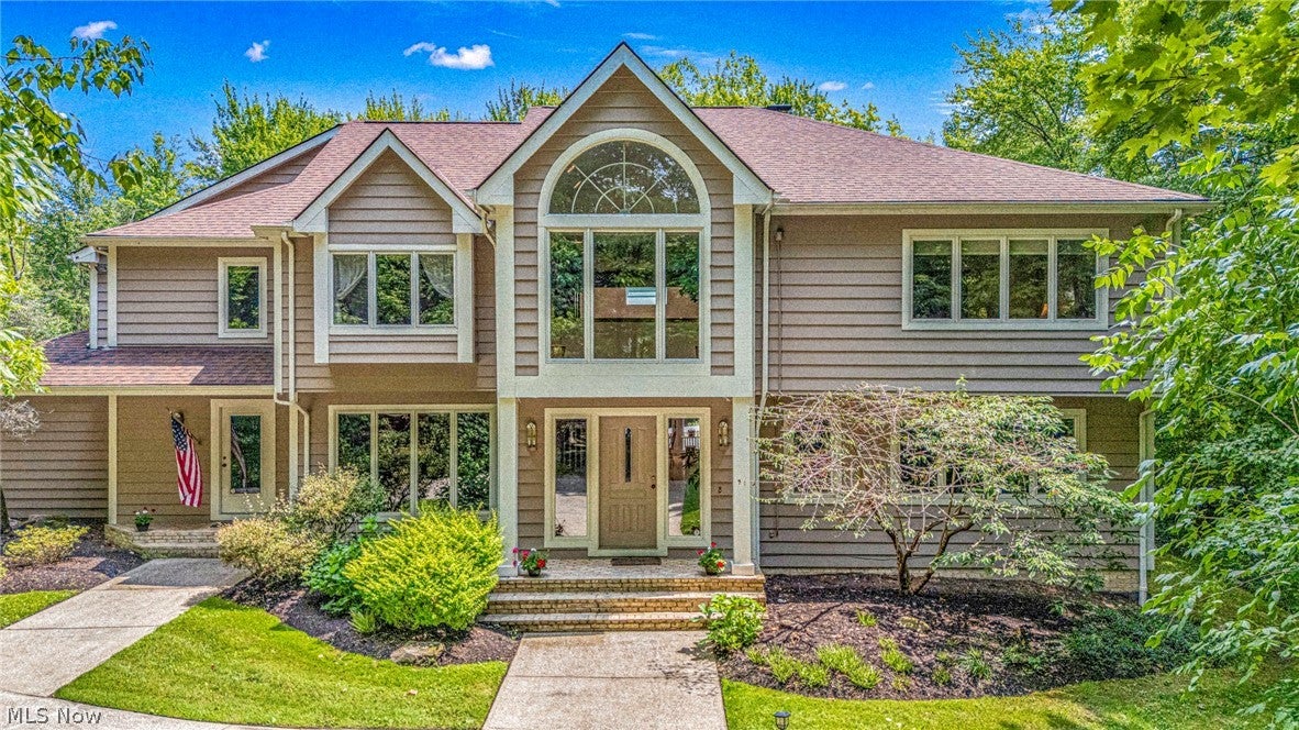 150 Sterncrest Drive