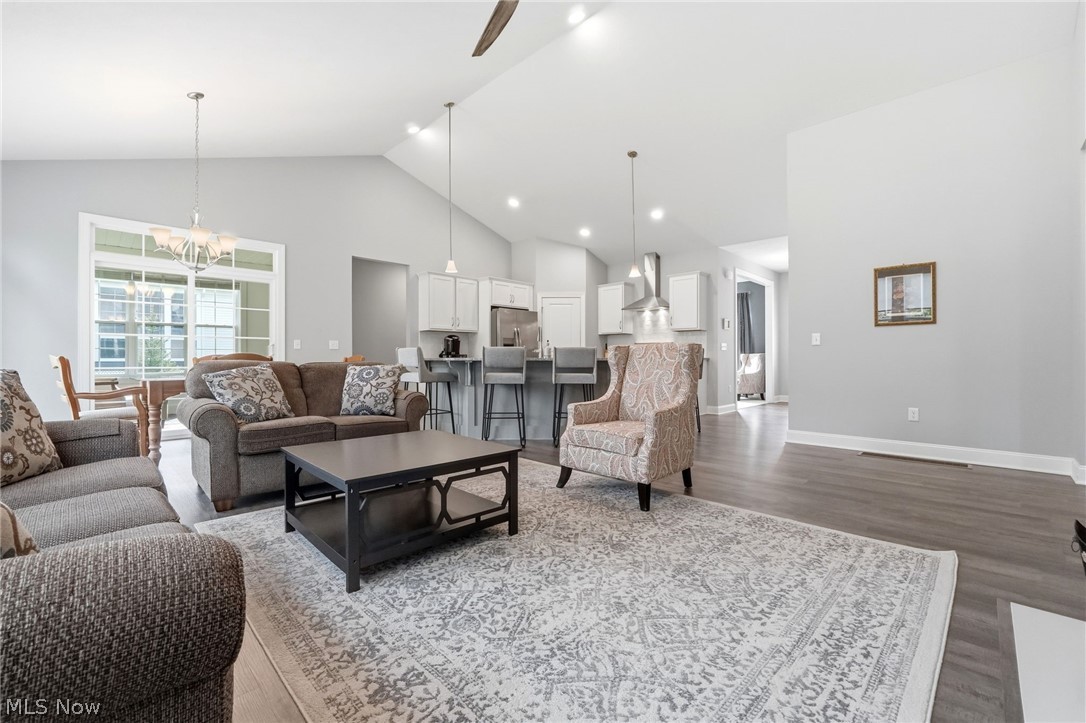 Chagrin Knolls - Residential