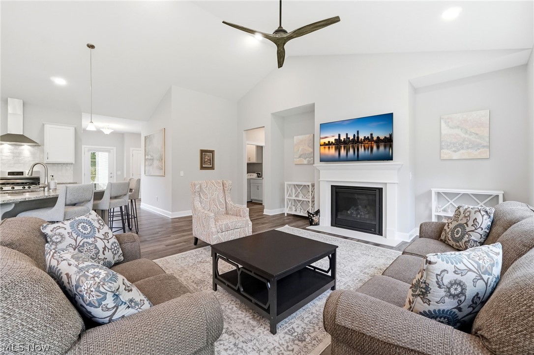 Chagrin Knolls - Residential