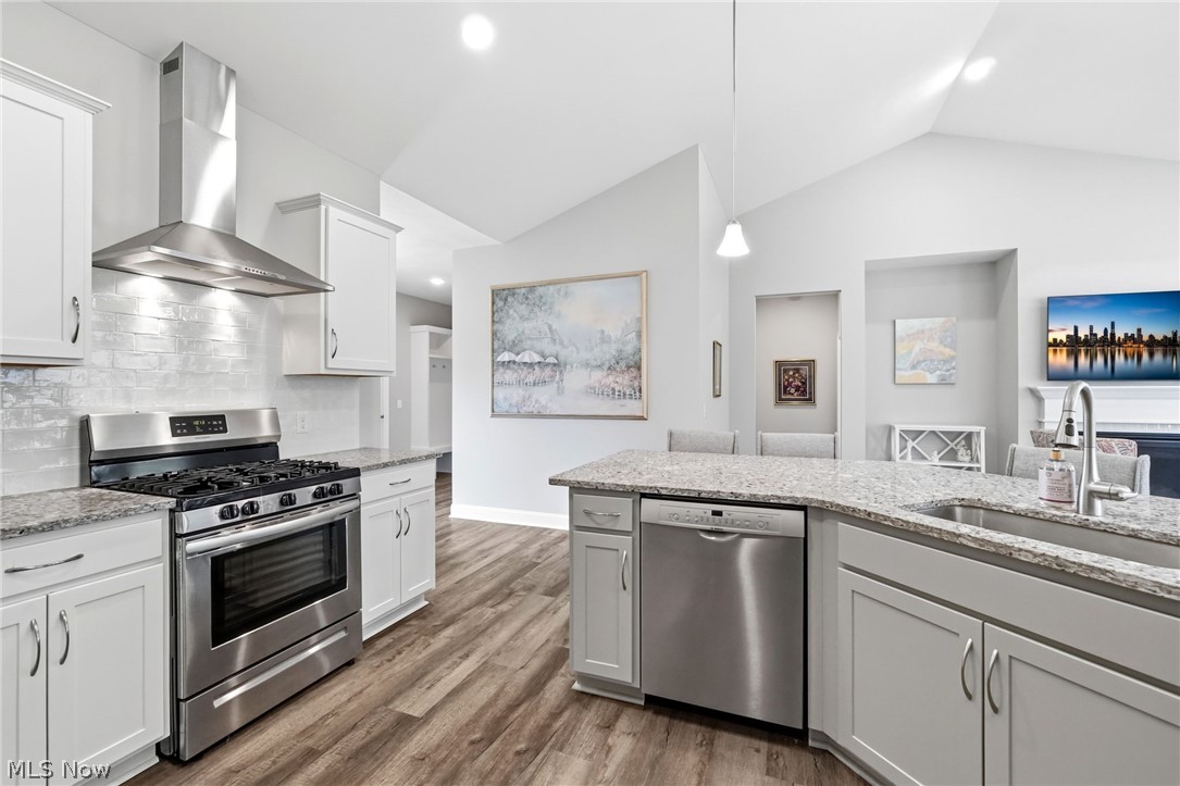 Chagrin Knolls - Residential