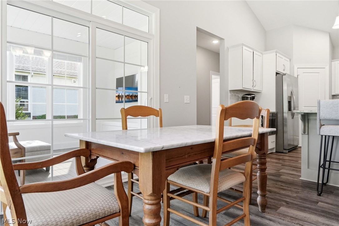 Chagrin Knolls - Residential