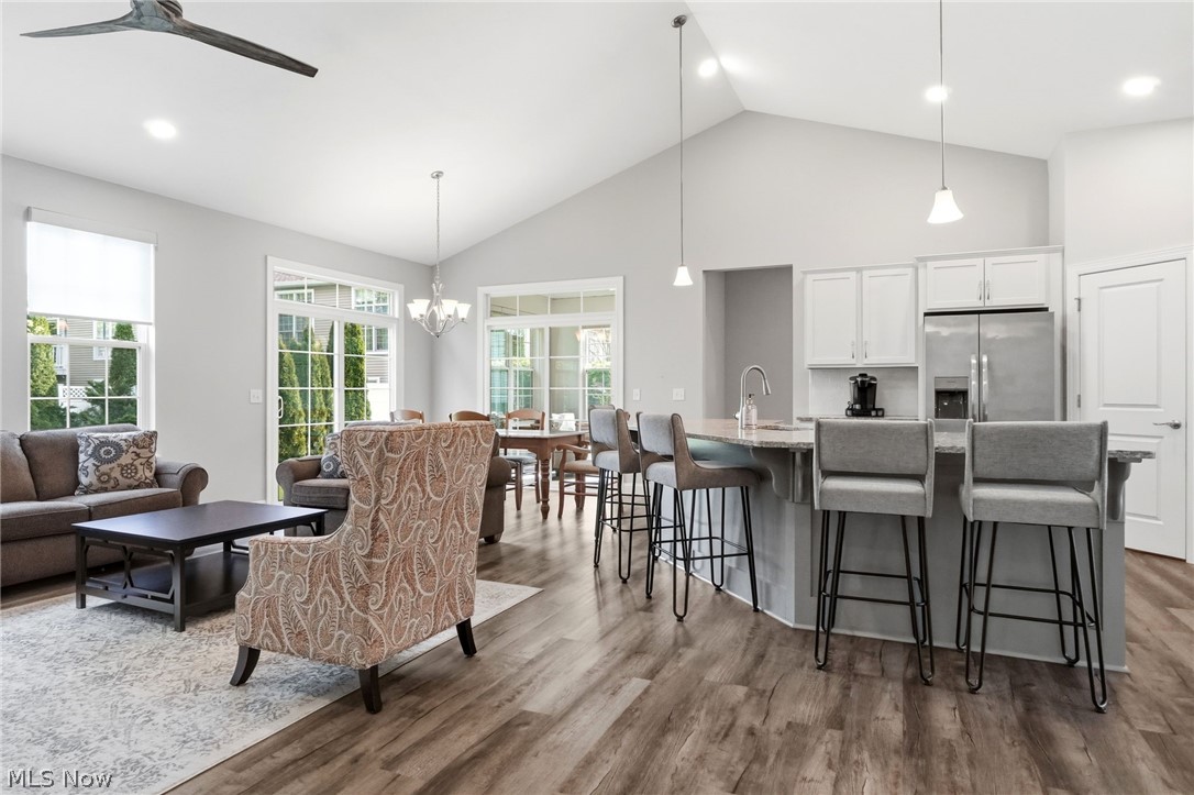 Chagrin Knolls - Residential