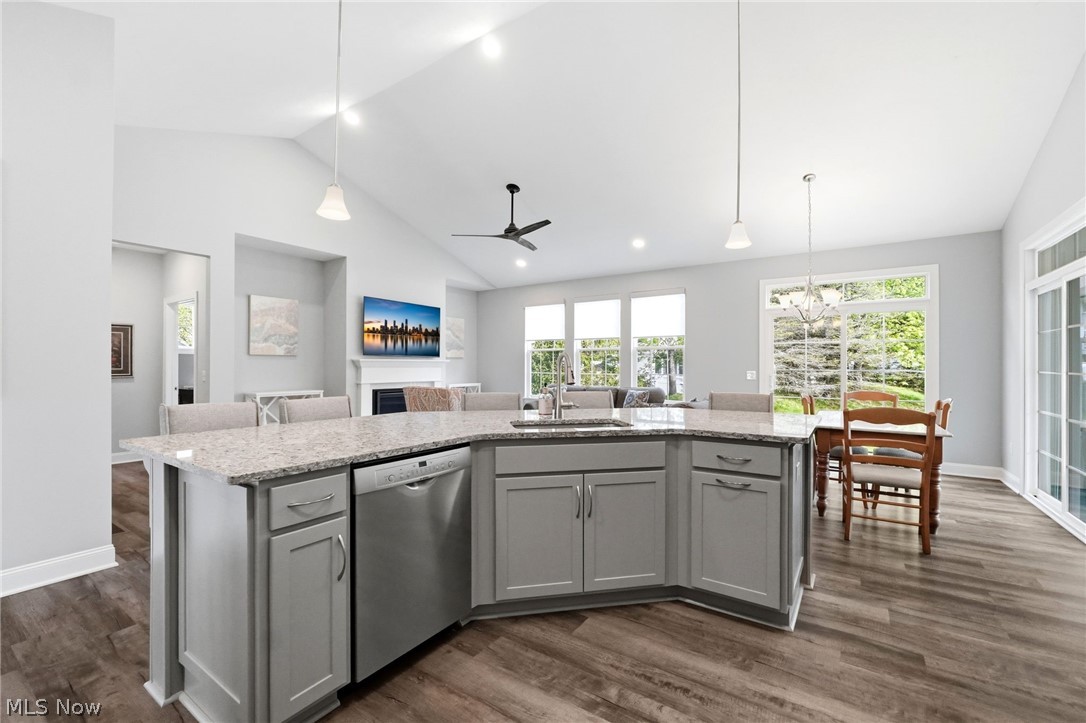 Chagrin Knolls - Residential