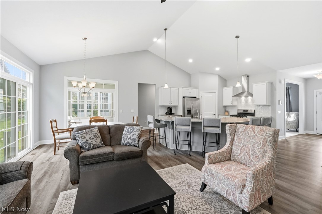 Chagrin Knolls - Residential