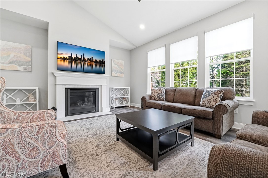 Chagrin Knolls - Residential