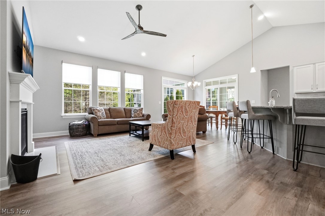 Chagrin Knolls - Residential