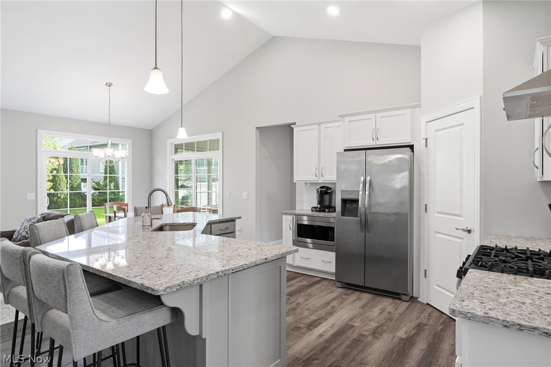 Chagrin Knolls - Residential