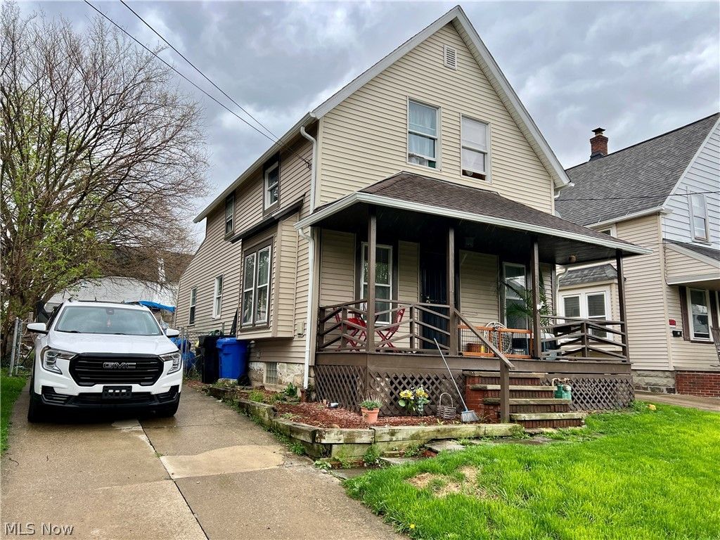 Photo of 3901 Woburn Avenue, Cleveland, OH 44109 (MLS # 5204073)
