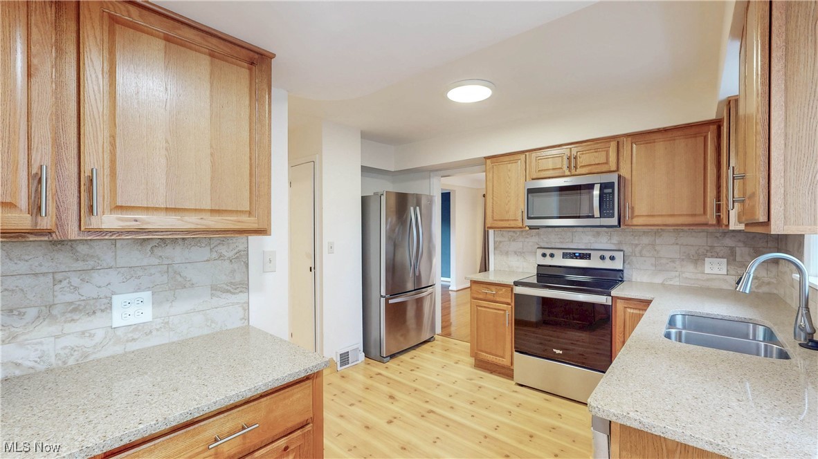 Rapid Transit Land Sales Compa - Residential Lease