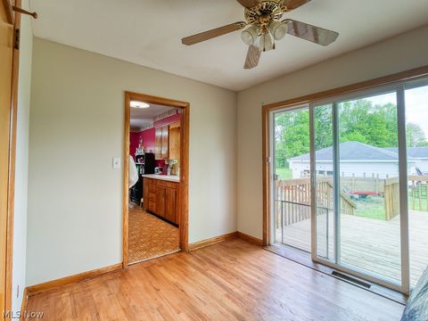 Tiny photo for 425 W Bath Road, Cuyahoga Falls, OH 44223 (MLS # 5210674)