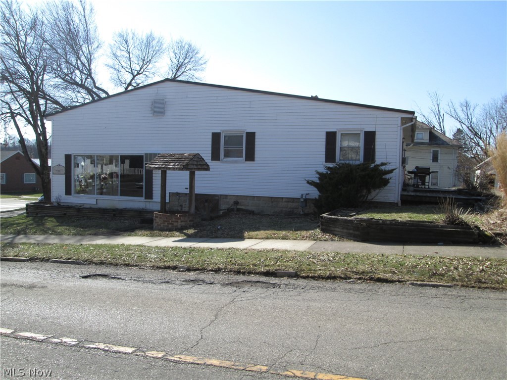 College Add - Commercial Sale