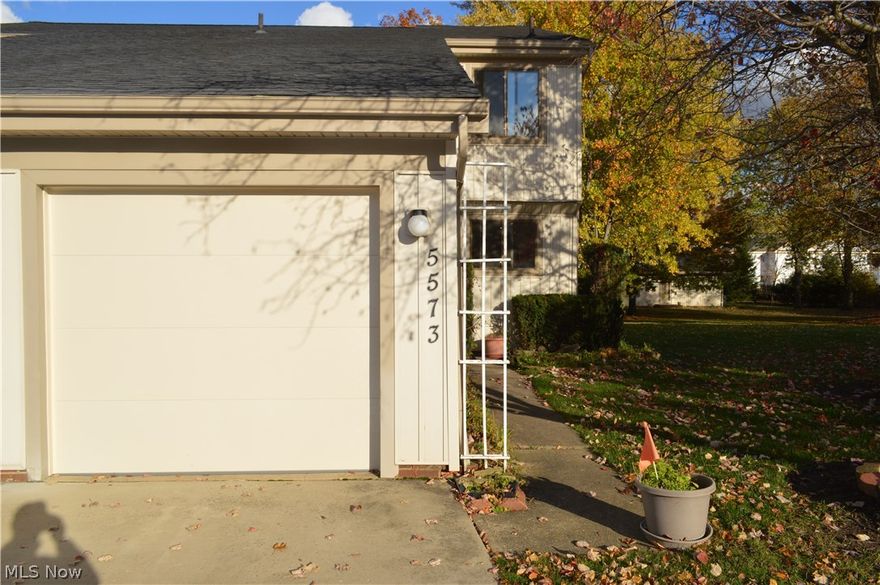 Updated 2Br, 1 and 1/2 Bath Condo w/ 3 levels of living and an attached garage. End unit with large common space just outside the door. Move right in and enjoy the updates: new flooring throughout, updated baths and kitchen. The Sandpiper community can provide enjoyment with the many amenities offered, including: pool, tennis courts, parks and playground. Minutes from 77, 176 and 480.