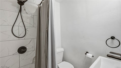 Tiny photo for 208 Creed Avenue, Hubbard, OH 44425 (MLS # 5252196)